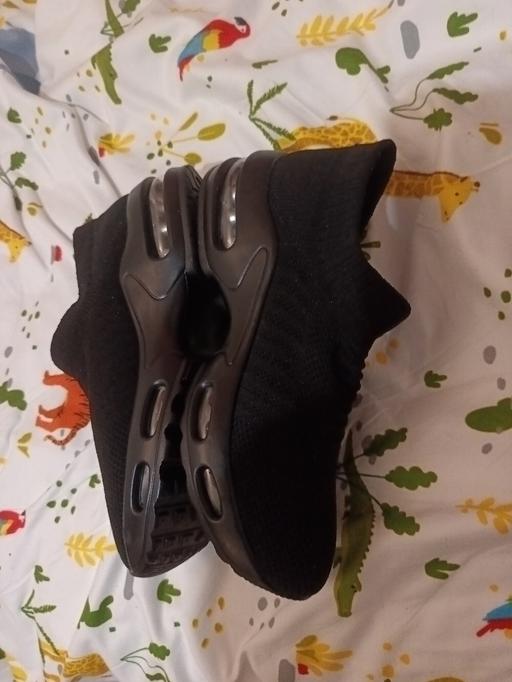 Buy & Sell Peckham South East London - Photos for size 5 knitted bubble trainers new