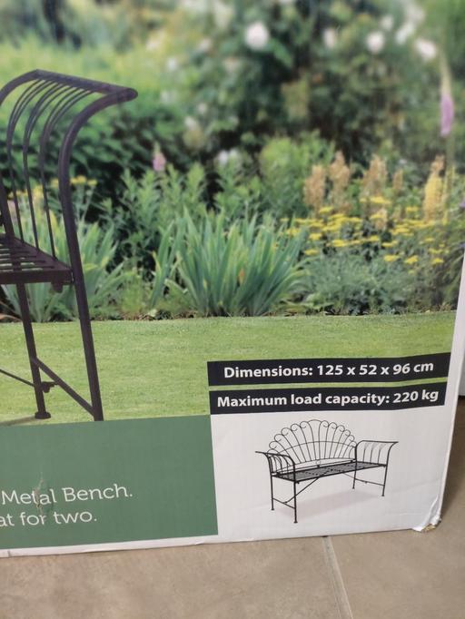 Buy & Sell - Photos for Decorative Metal Bench