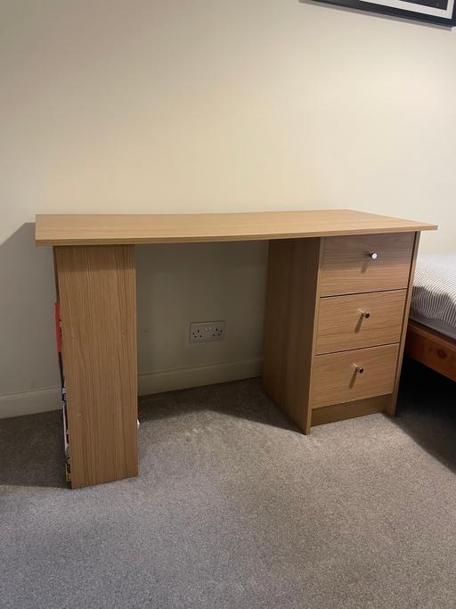 Buy & Sell Remenham Wokingham - Photos for Work Desk - Open To Offers