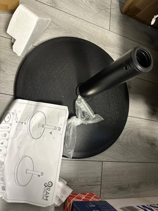 Buy & Sell Sheffield Sheffield - Photos for 10 kg parasol base