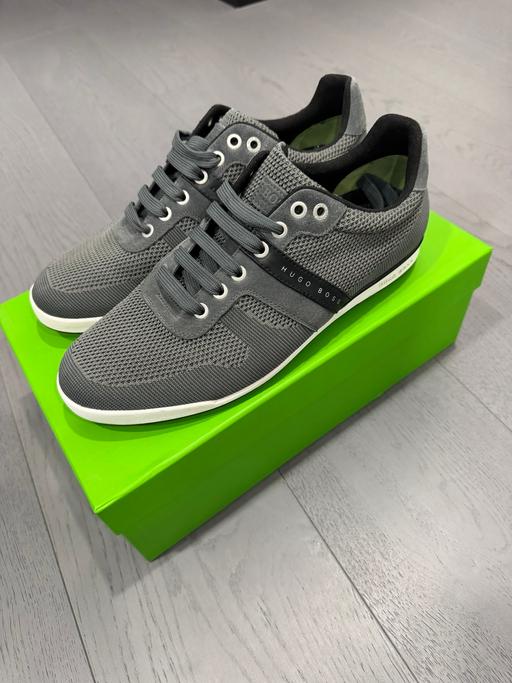 Buy & Sell Childwall Liverpool - Photos for Hugo boss trainers