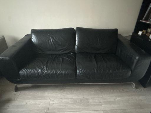 Buy & Sell Lye Dudley - Photos for Real leather black sofa