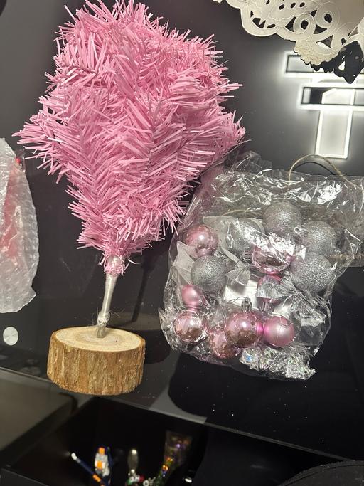 Buy & Sell Sheffield Sheffield - Photos for Small pink Christmas tree with ornaments