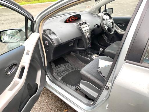 Vehicles Mitcham Merton - Photos for 2010 Toyota Yaris 1.3 VVT-I TR 5dr MMT Auto