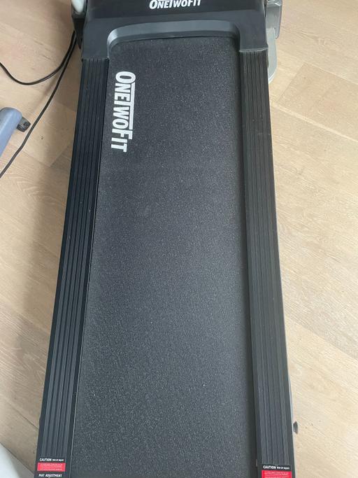 Buy & Sell Custom House East London - Photos for ONETWOFIT Folding Treadmill