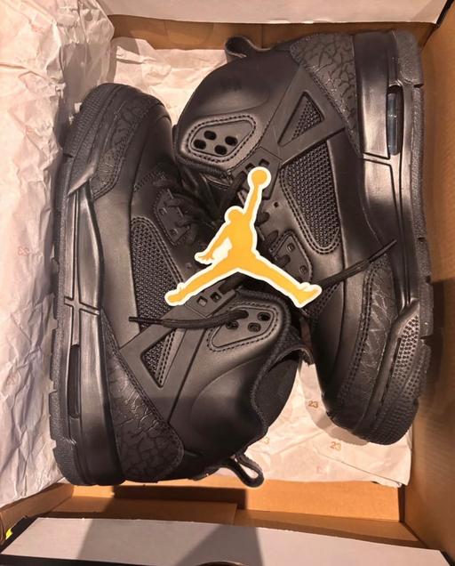 Buy & Sell Shacklewell North London - Photos for Nike black Jordan spizike size 6uk like new