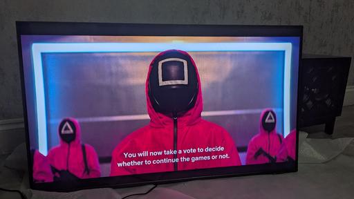 Buy & Sell Seven Kings East London - Photos for Samsung 43 inch 4K QLED Smart TV