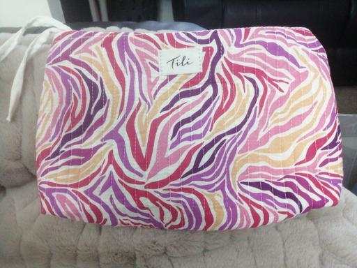 Buy & Sell Moseley Village Wolverhampton - Photos for New make-up bag