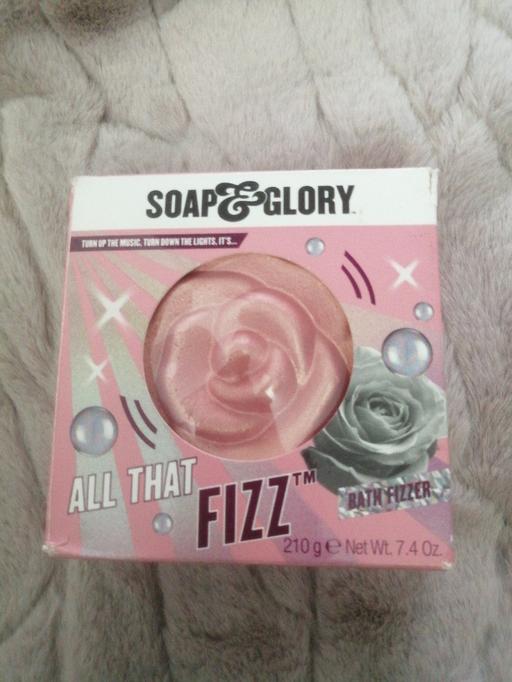 Buy & Sell Moseley Village Wolverhampton - Photos for New 210g soap & glory bath fizzler