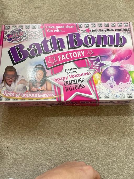 Buy & Sell Ynysddu Caerphilly - Wales - Photos for Bath bomb factory bnwt