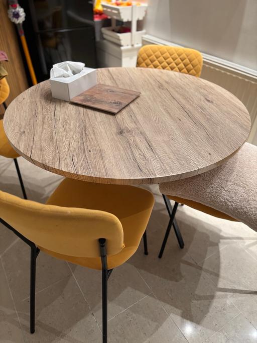 Buy & Sell Leamouth East London - Photos for Kitchen dining table