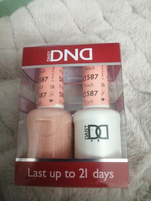 Buy & Sell Moseley Village Wolverhampton - Photos for New Daisy DND gel & nail lacquer set