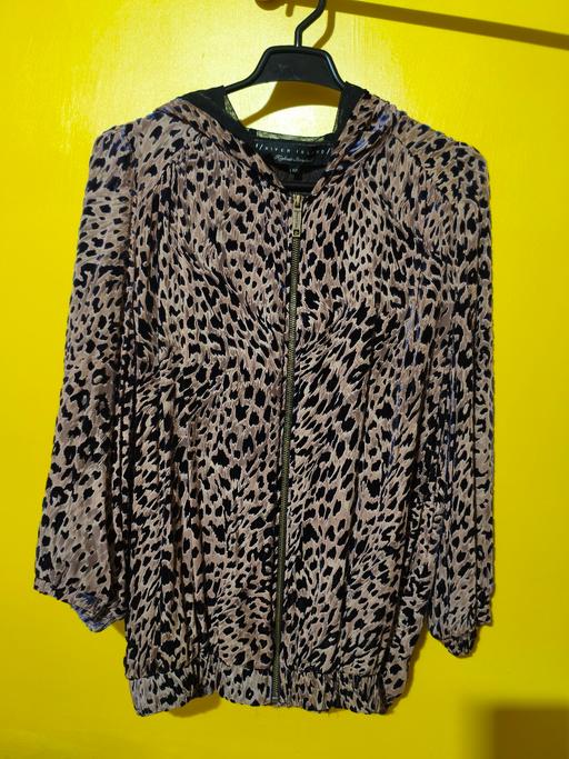 Buy & Sell The Globe Centre Hyndburn - Photos for Leopard woman hoodie size 12