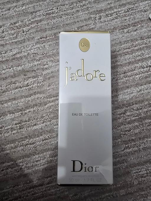 Buy & Sell Gatley Stockport - Photos for Perfume