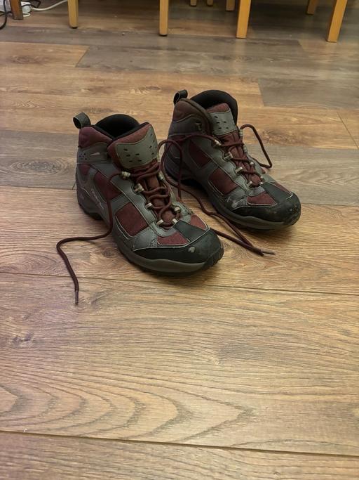 Buy & Sell Shevington Wigan - Photos for Boots