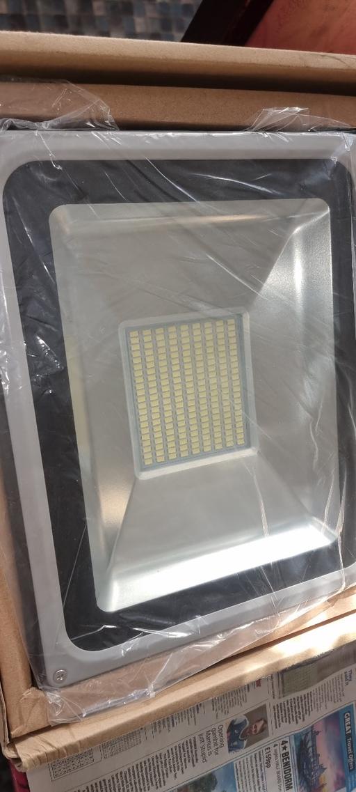 Buy & Sell Osterley South West London - Photos for LED LIGHT (FOR BACK GARDEN)