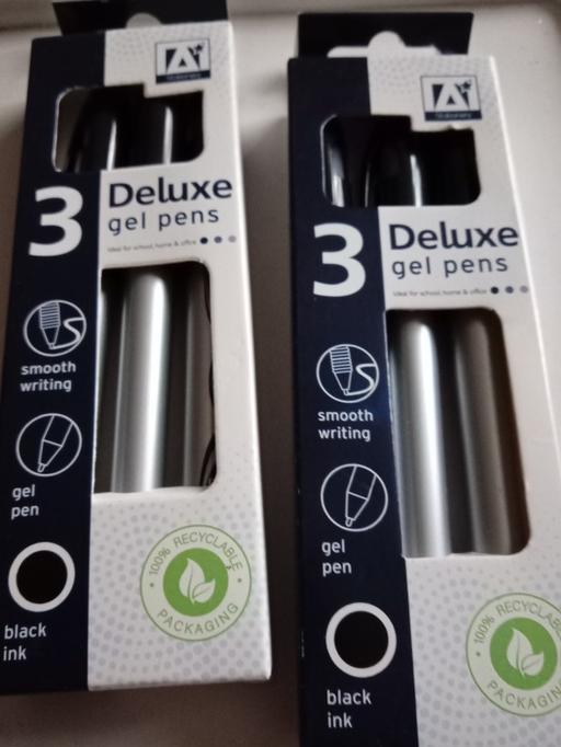 Buy & Sell Horncastle East Lindsey - Photos for 2 boxes of Deluxe pens