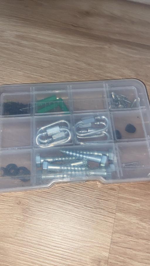 Buy & Sell Bilston Wolverhampton - Photos for Screw box with bits inside