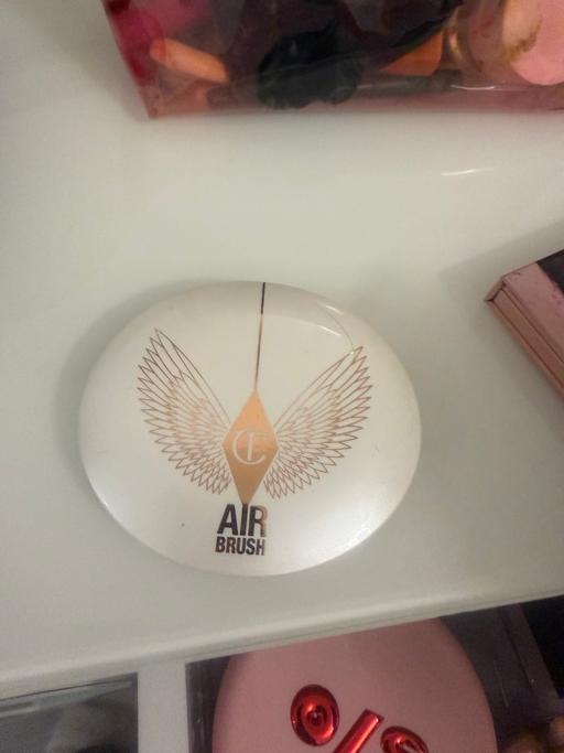 Buy & Sell South Stifford Thurrock - Essex - Photos for Charlotte tilbury brightening powder