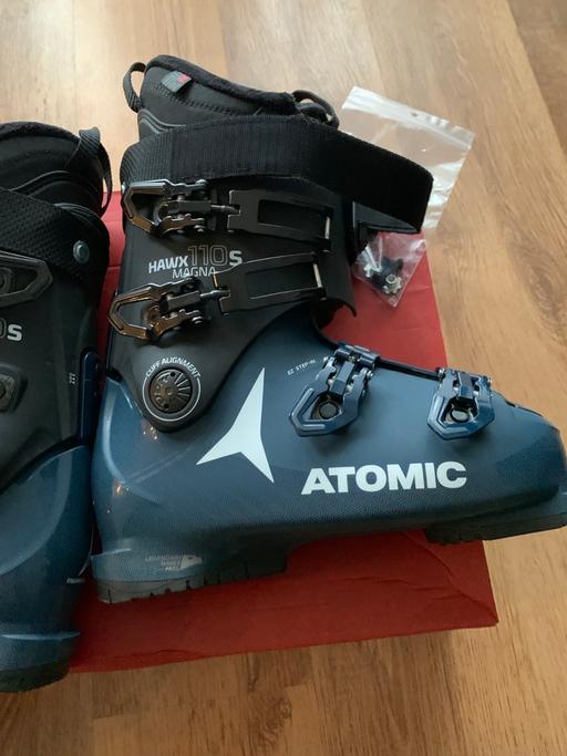 Buy & Sell Warley Brentwood - Photos for ATOMIC Unisex Hawx Magna 110 S Ski Boots