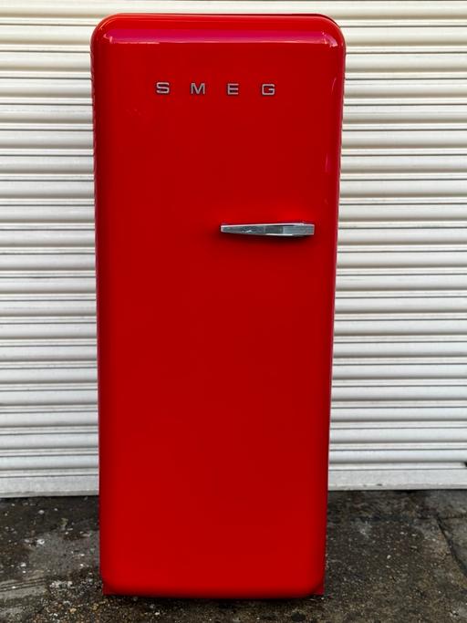 Buy & Sell Loxford East London - Photos for Smeg fridge freezer with ice box