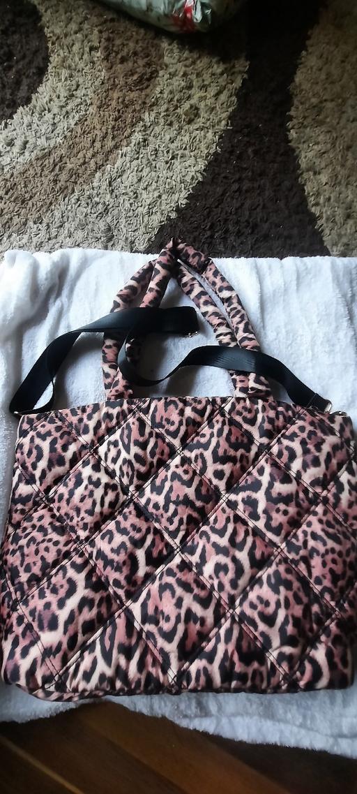 Buy & Sell Leagrave Luton - Photos for large bag