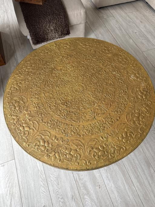 Buy & Sell Whitechapel East London - Photos for Intricate Gold Patterned Coffee Table