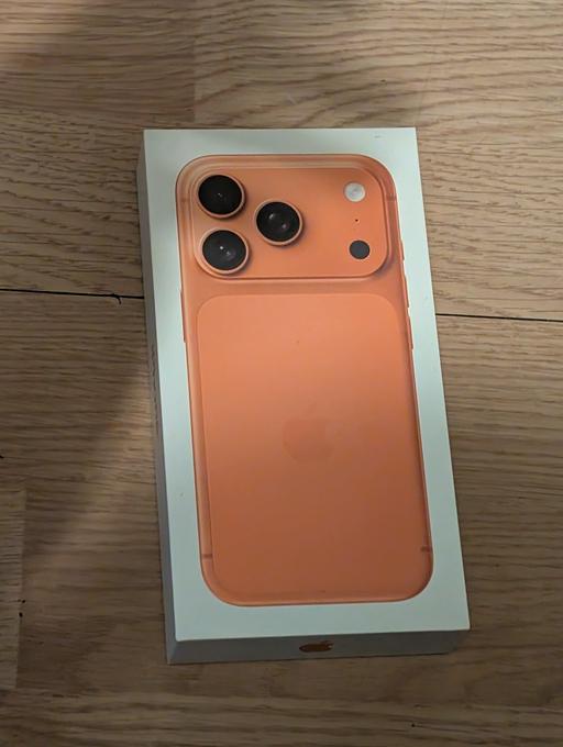 Buy & Sell Stoneycroft Liverpool - Photos for iPhone 17 pro orange