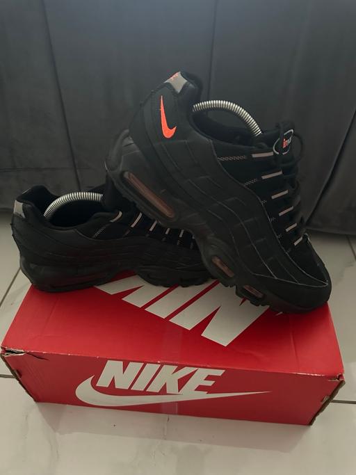 Buy & Sell Walton Liverpool - Photos for Nike air max 95