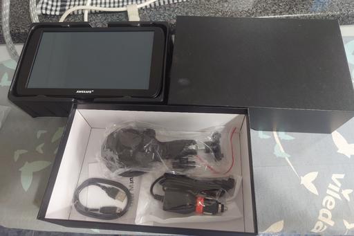 Vehicles Parr Industrial Estate Saint Helens - Photos for large sat nav