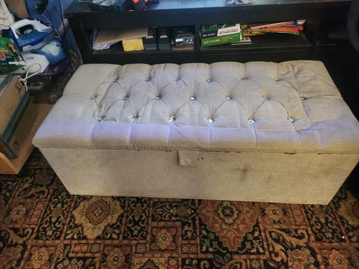 Buy & Sell Luton Town Centre Luton - Photos for ottoman