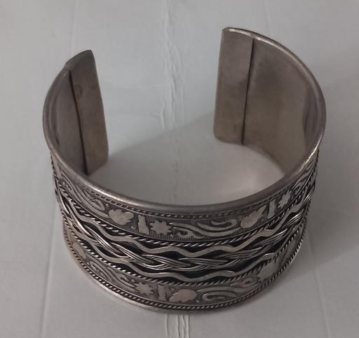 Buy & Sell Thatto Heath Saint Helens - Photos for vintage heavy ornate cuff bracelet