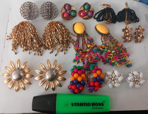 Buy & Sell Thatto Heath Saint Helens - Photos for Collection of 23 vintage clipon earrings