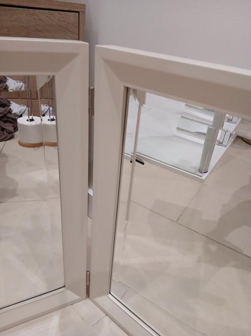 Buy & Sell Moseley Birmingham - Photos for Modern Dressing table mirror