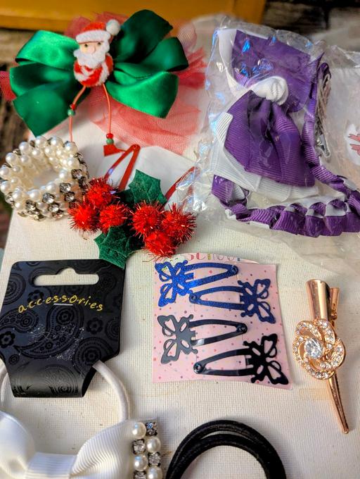 Buy & Sell Georgetown Blaenau Gwent - Photos for Bundle of hair accessories. New