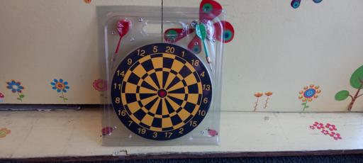 Buy & Sell Westcliff-on-Sea Southend-on-Sea - Photos for Dartboard and darts play set