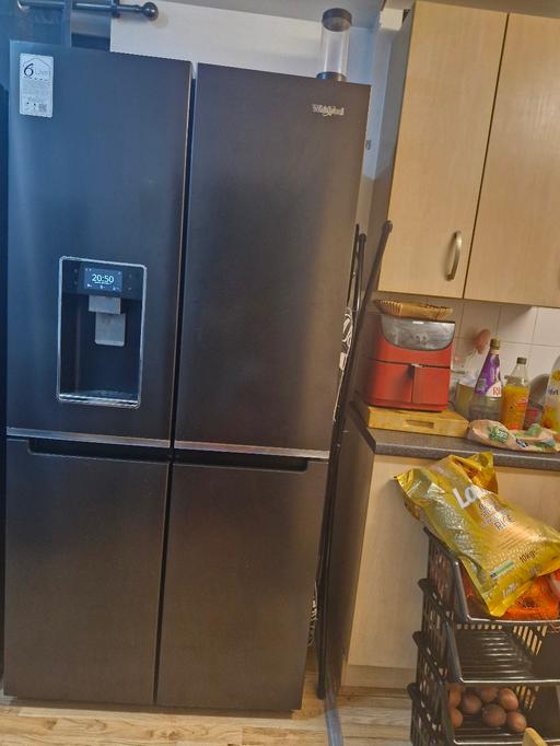 Buy & Sell Stratford East London - Photos for whirlpoolAmerican Fridge/Freezer 2023 m9del