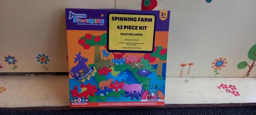 Buy & Sell Westcliff-on-Sea Southend-on-Sea - Photos for Norma Divertimente Spinning Farm 62 Piece Kit