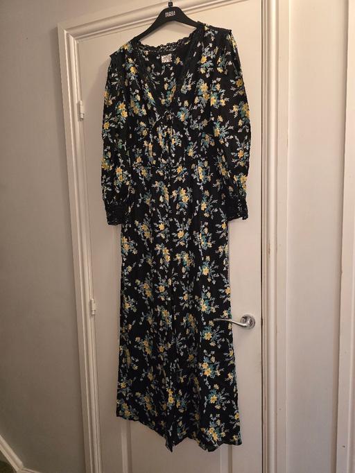 Buy & Sell Rowley Regis Sandwell - Photos for ASOS Reclaimed Vintage Black Floral & Lace Ju