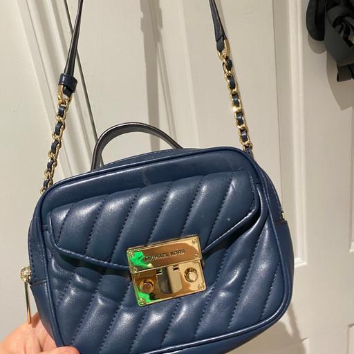 Buy & Sell Silvertown East London - Photos for Michael kors bag