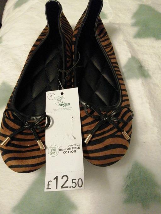 Buy & Sell Wednesfield Wolverhampton - Photos for ladies size *6*