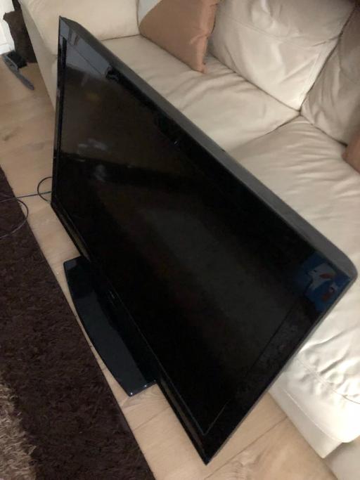 Buy & Sell Yew Tree Estate Sandwell - Photos for Bush 42 inch TV