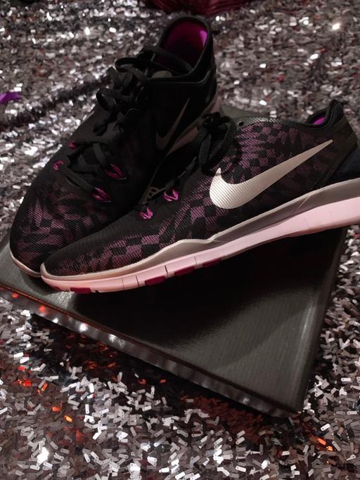 Buy & Sell Dudley Port Sandwell - Photos for Woman’s nike trainers never worn as new