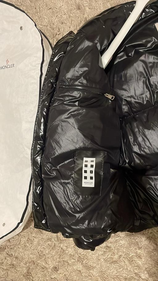 Buy & Sell Canary Wharf East London - Photos for Moncler men jacket