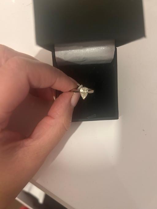 Buy & Sell Walton Stafford - Photos for Diamond engagement ring
