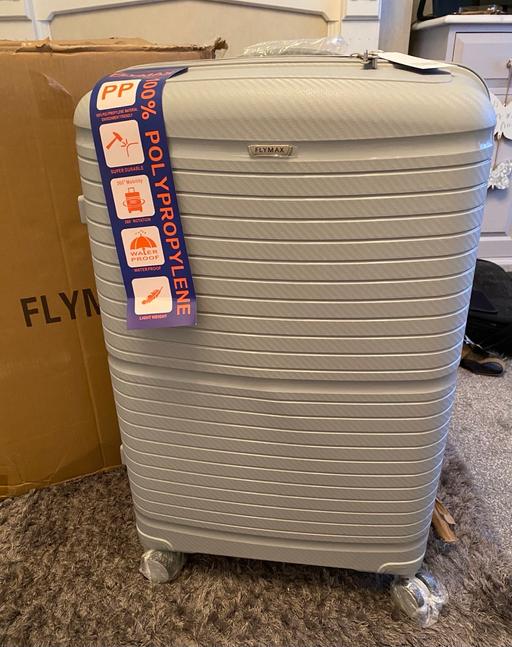 Buy & Sell Little Neston Cheshire West and Chester - Photos for FLYMAX suitcase brand new silver