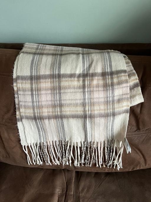 Buy & Sell Eaglescliffe Stockton-on-Tees - Photos for H&M Tassled Scarf