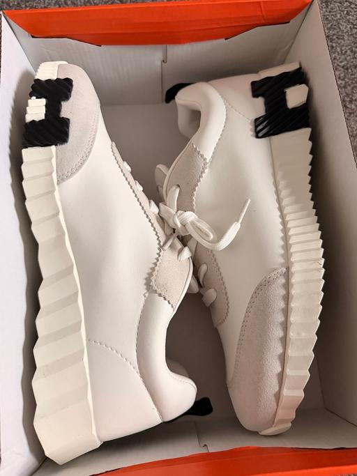 Buy & Sell Ashton-on-Ribble Preston - Photos for Hermes Bouncing Trainers UK11.5