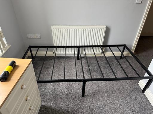 Buy & Sell Stockport Town Centre Stockport - Photos for Metal bed frame (single)