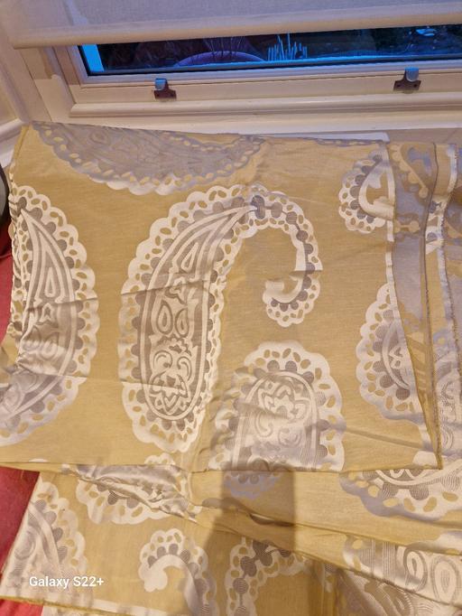 Buy & Sell Upper Holloway North London - Photos for laura ashley material paisley 2 bits 3 metres